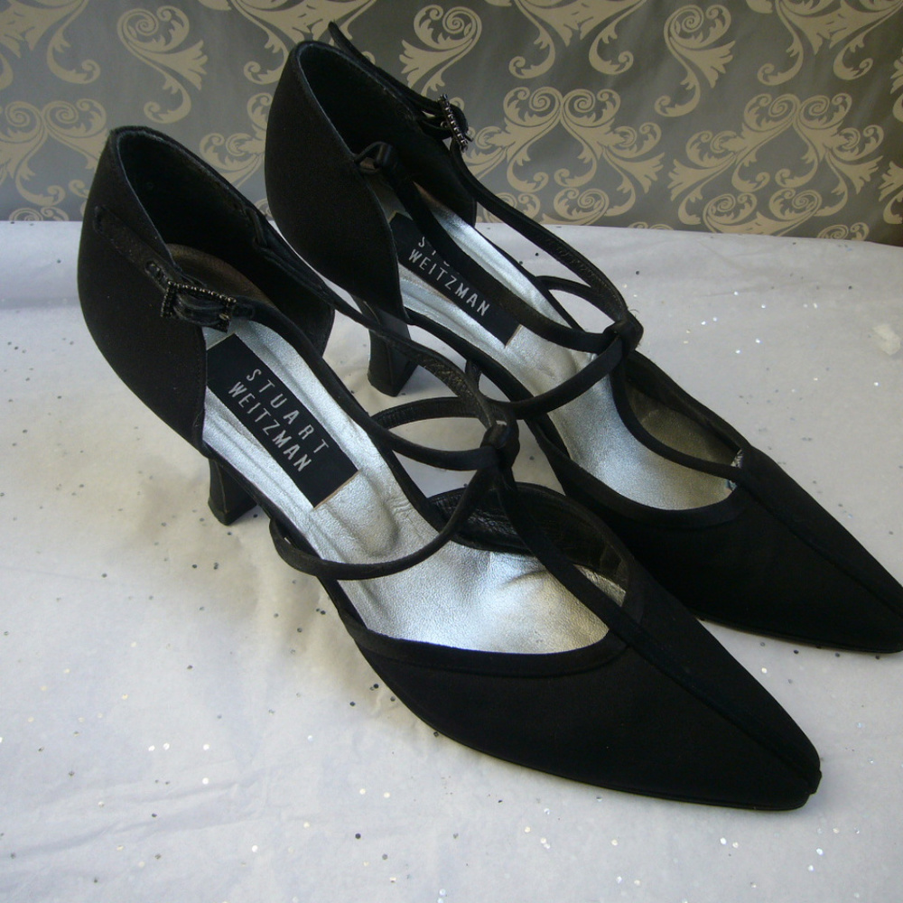Stuart Weitzman Black T-Strap Pointed Toe - 9.5 M - image 1